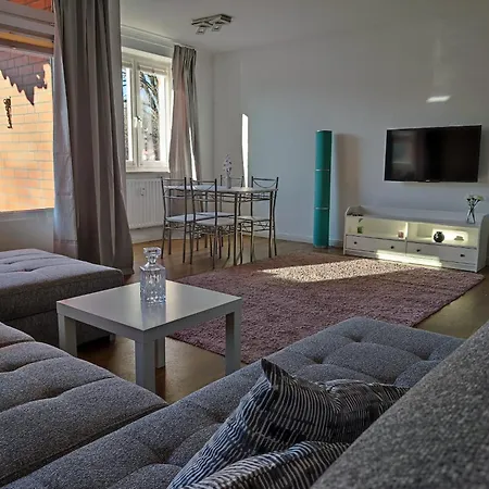 Daire 3-room With 4 Beds Near Hamburg Glinde (Schleswig-Holstein)